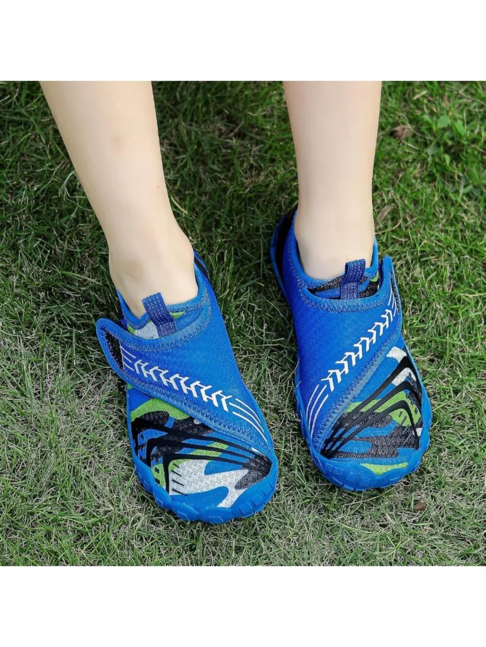 Quick-Dry Aqua Socks for Kids - Lightweight Water Shoes for Boys & Girls